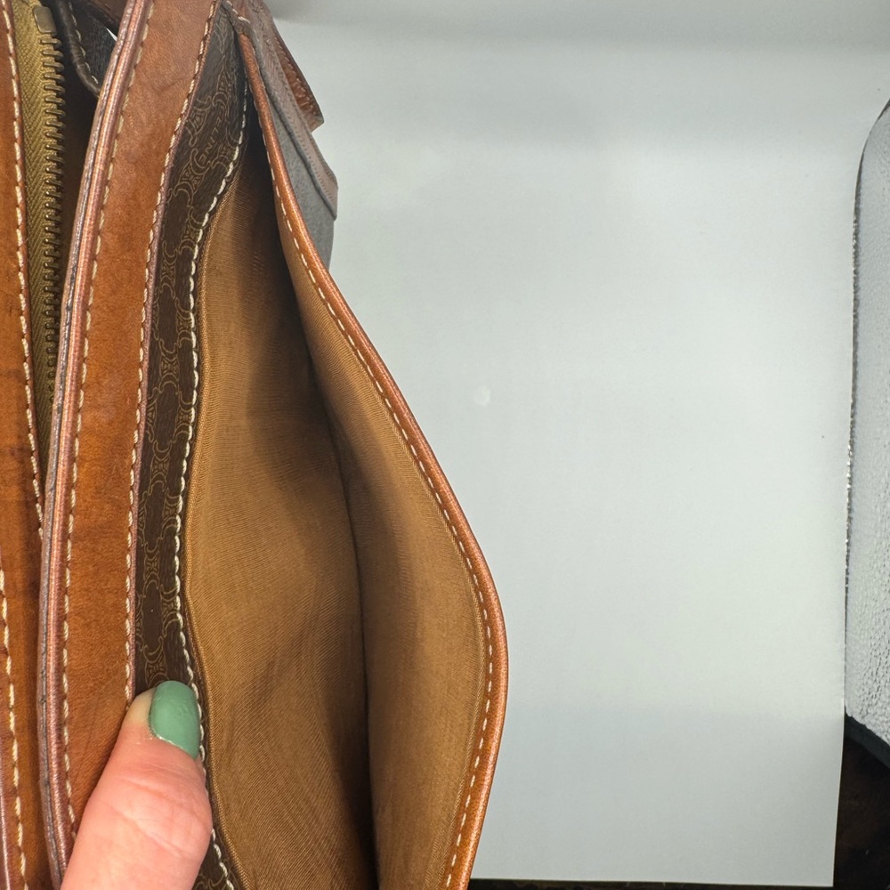 Celine Clutch Macadam Pattern - Picture 4 of 8